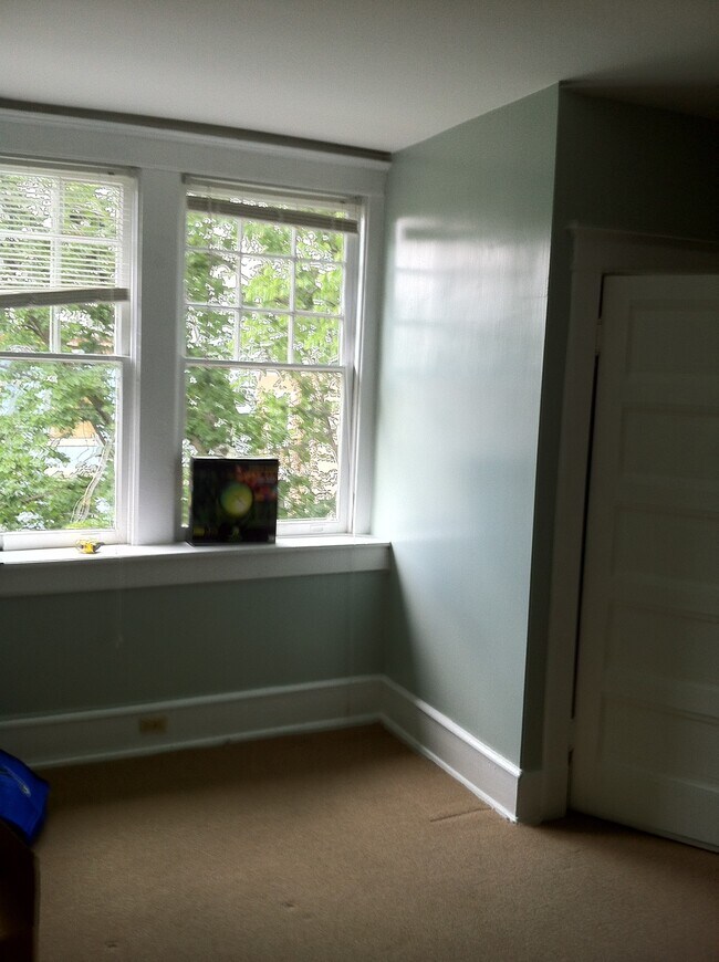 Photo - 1808 Newton St NW Unit 3
