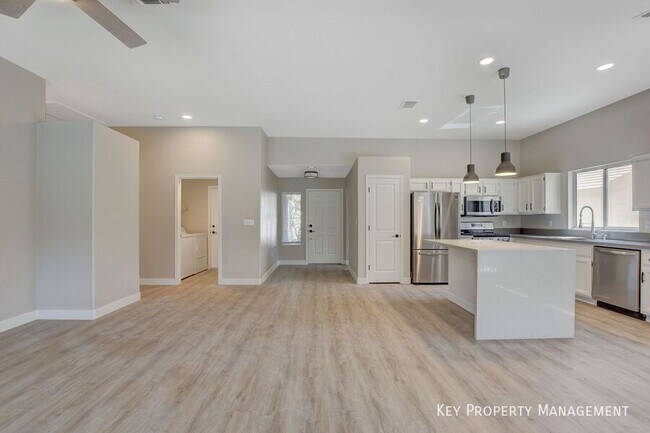 Photo - 503 Hidden Garden Pl