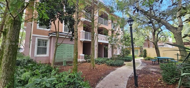 Building Photo - 6692 W Sample Rd Unit 6692