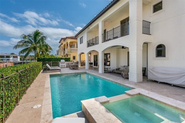 Photo - 16433 NE 31st Ave