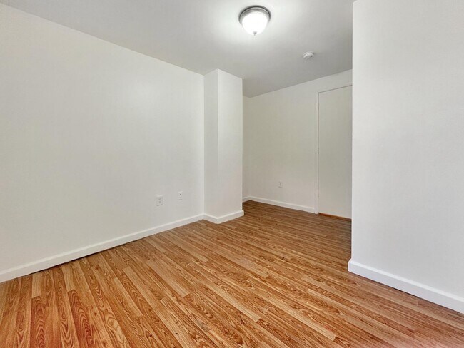 Photo - 1717 Trinidad Ave NE