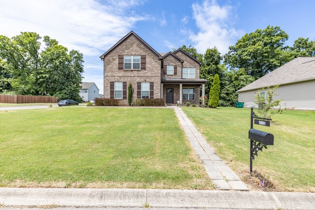Photo - 1061 Daniel Ln