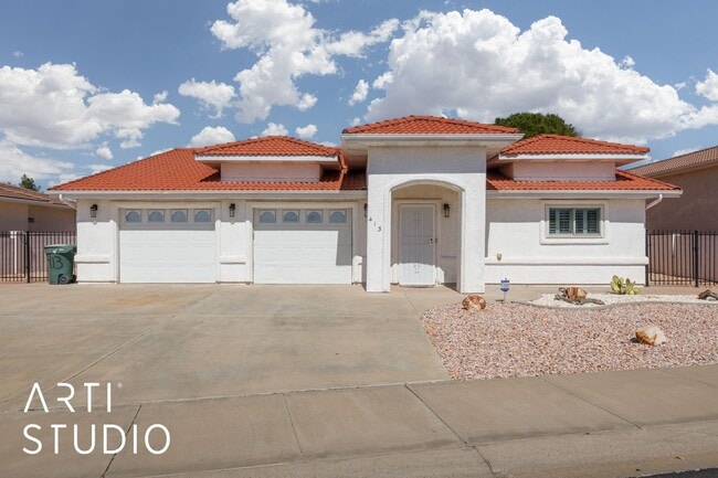 Building Photo - Beautiful 4-bedroom home!