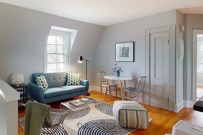 Photo - 139 Summer St Unidad 3