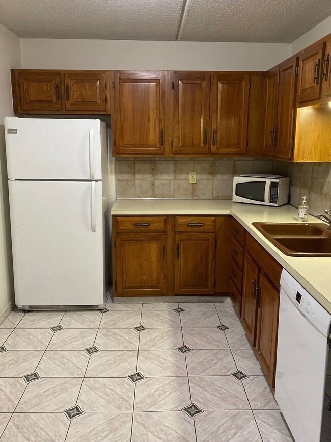 Kitchen - 2500 Mystic Valley Pky Unit 702