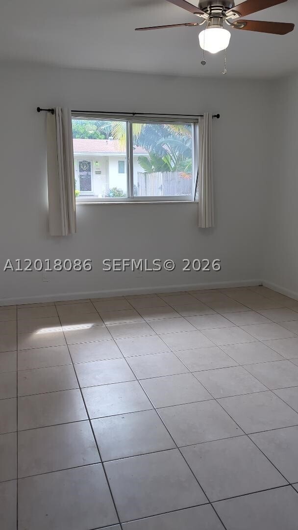 Photo - 1544 Arthur St Unit 4
