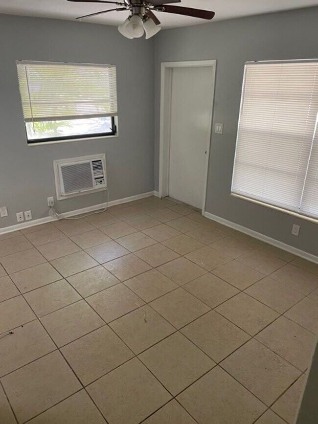 Photo - 419 Pineapple St Unit A