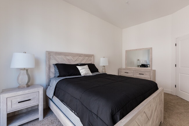 MCKENZIE 1 BR | 1 BA - Bedroom
