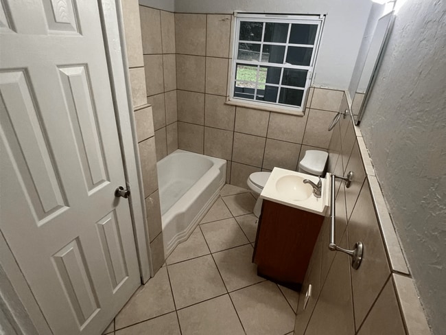 Photo - 1240 Levy Ave