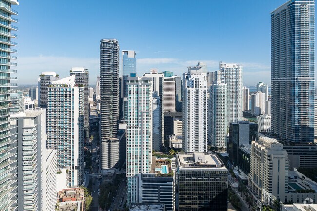 1000 Brickell Plz - Brickell Flatiron