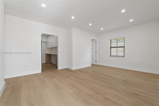 Photo - 1060 NW 35th Ave