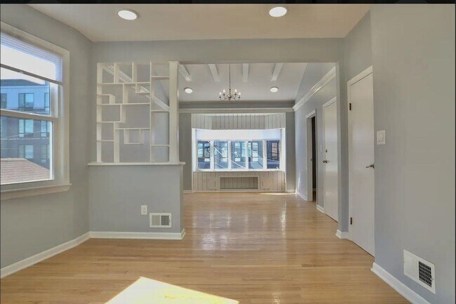 Photo - 146 Clarke Ave Unidad 2nd floor