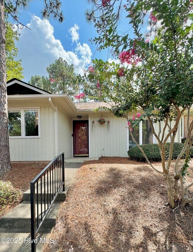 Building Photo - 12 Garden Villa Dr Rental