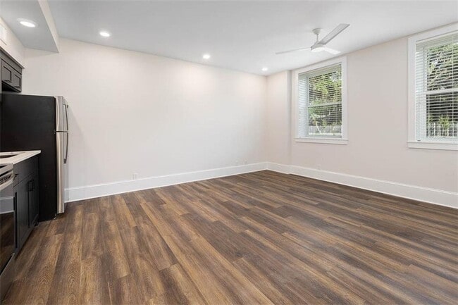 Building Photo - 519 Norwich St Unit 209