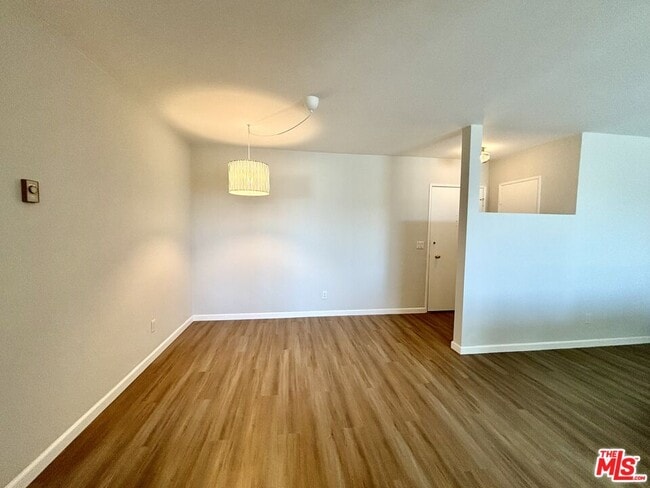 Photo - 5000 S Centinela Ave Unit 318