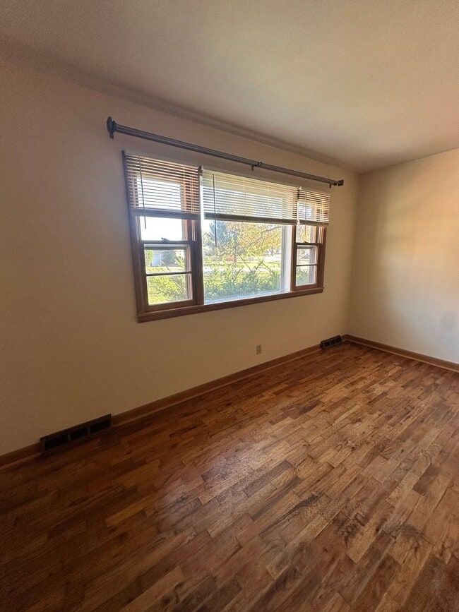 Photo - 2-3 bedroom, 1 bath, 1 car garage home for rent