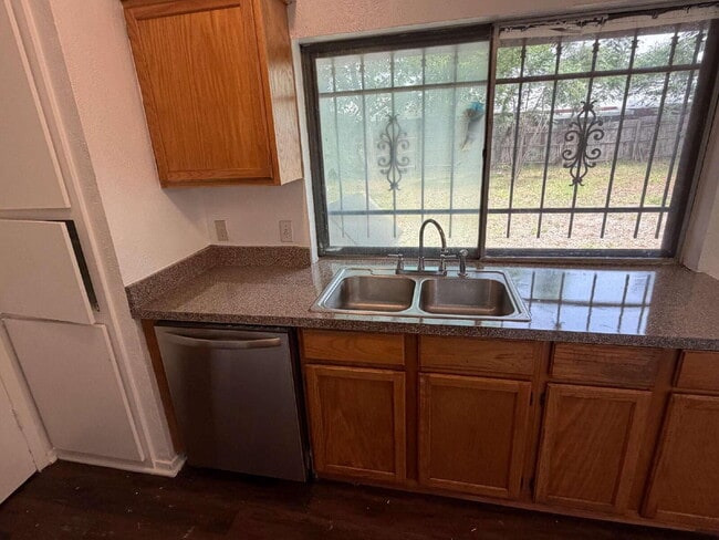 Photo - 3/2/2 Arlington Home for Lease