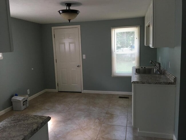 Photo - 447 Greenwood Ave