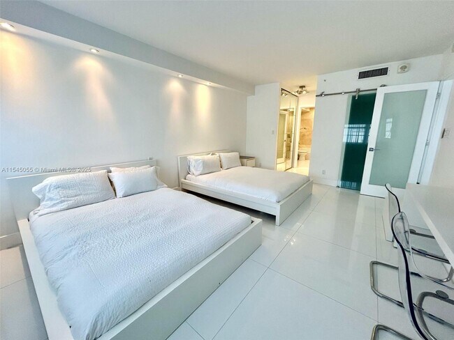 Photo - 100 Lincoln Rd Condo Unit 322