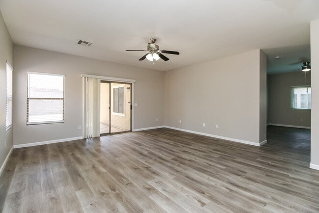 Photo - 231 S Valle Verde