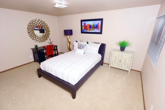 Photo - Stone Pointe Apartments