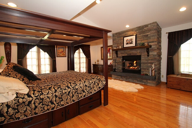 Photo - 5970 W 79th St