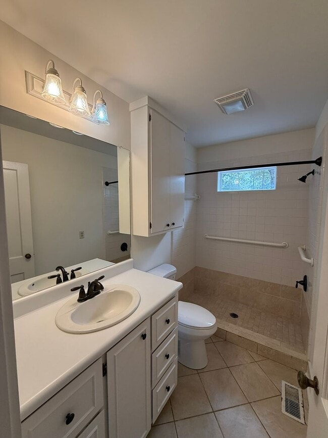 Photo - 112 Donaldson St