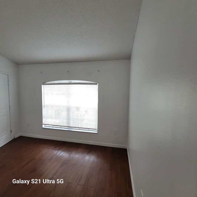Photo - 2791 Summerfield St