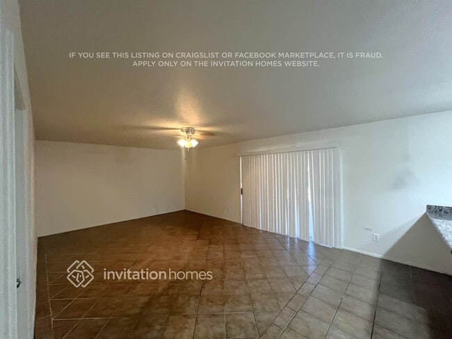 Photo - 1904 E Greenway Dr