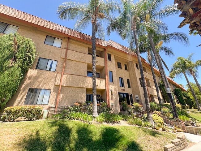Building Photo - Casa Verde at Canyon Crest Hills Apartments