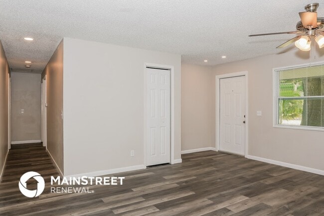 Building Photo - 3216 1st Pl Rental
