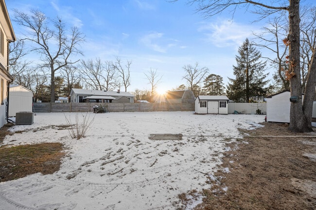 Photo - 207 Woodlawn Ave