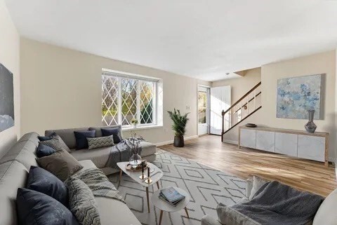 Photo - 84 Fuller St