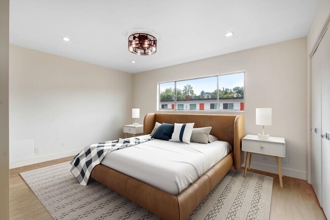 Photo - 1443 N Ave 47 Unidad #11