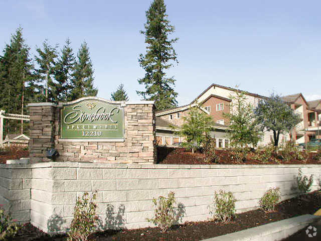 Stonebrook - Stonebrook Apartments