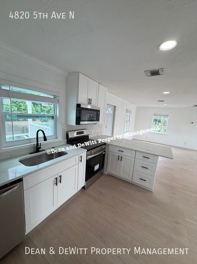 Photo - 4820 5th Ave N