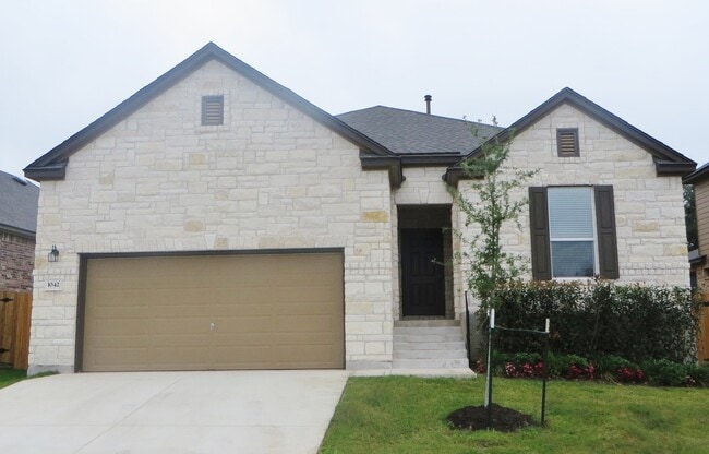 Building Photo - 4 Bedroom 2 Bathroom Creekside At Georgetown Village Home