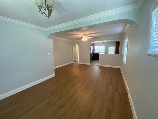 Photo - 1025 Hunter Ave