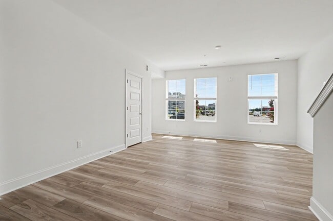 Photo - 705 Grove Edge Ln Unit 100