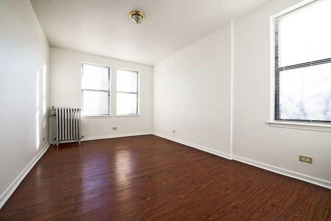 Photo - 1734 E 72nd St Chicago, IL 60649