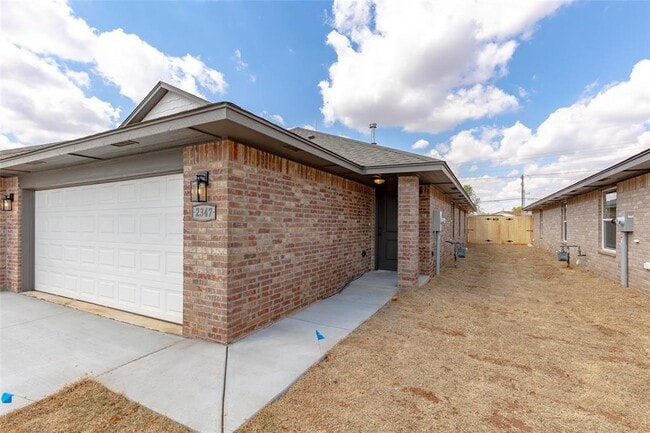 Photo - 2323 SW 90th Pl Townhome