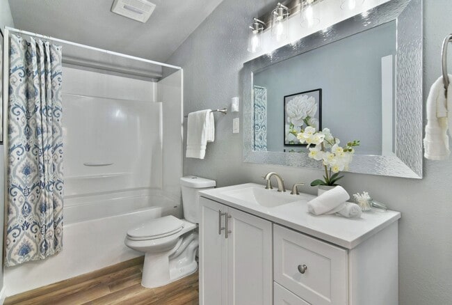 Photo - 19226 Filbert Rd