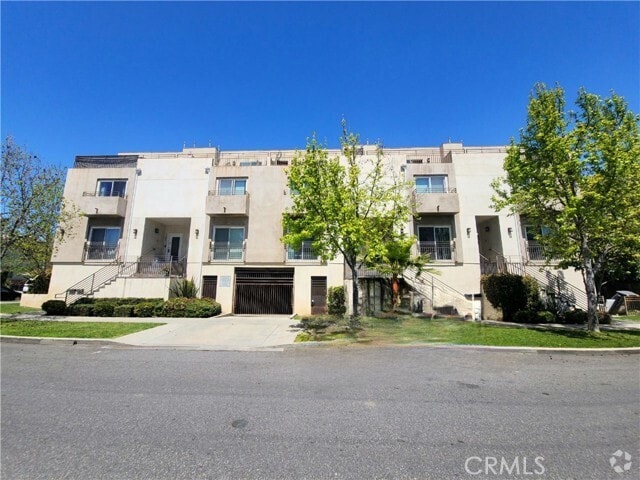 Building Photo - 1488 Rexford Dr Unit 101 Rental