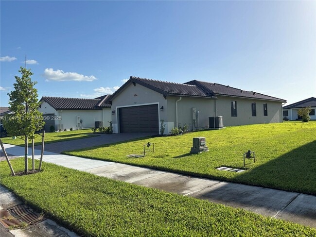 Photo - 5061 Panella Ave