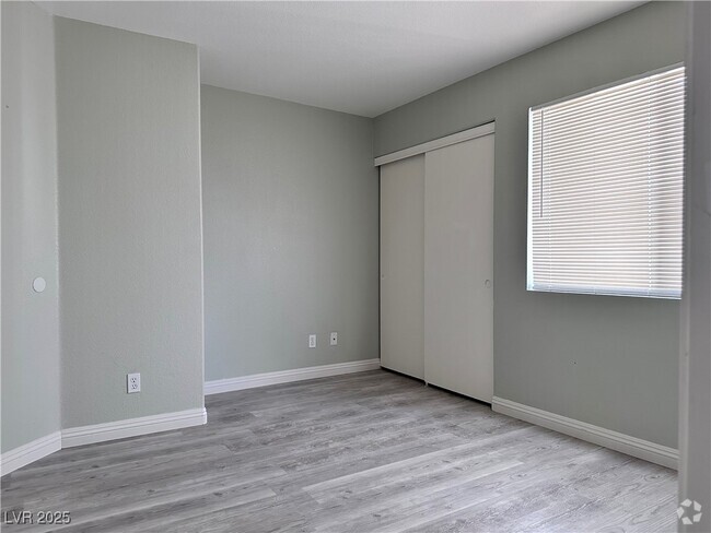 Building Photo - 925 Allure Dr Rental