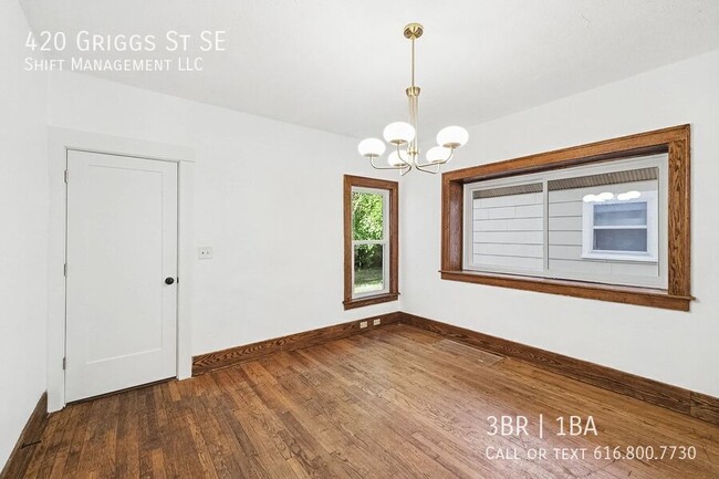 Photo - 420 Griggs St SE