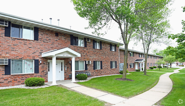 Deckner Manor Apartments - Deckner Manor Apartments