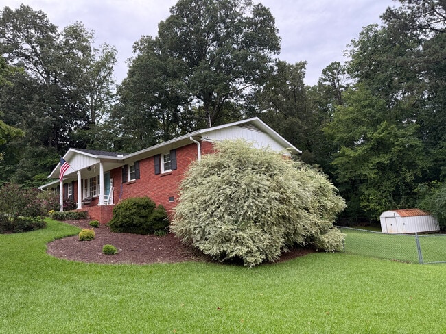 Photo - 100 Hycliff Rd SW