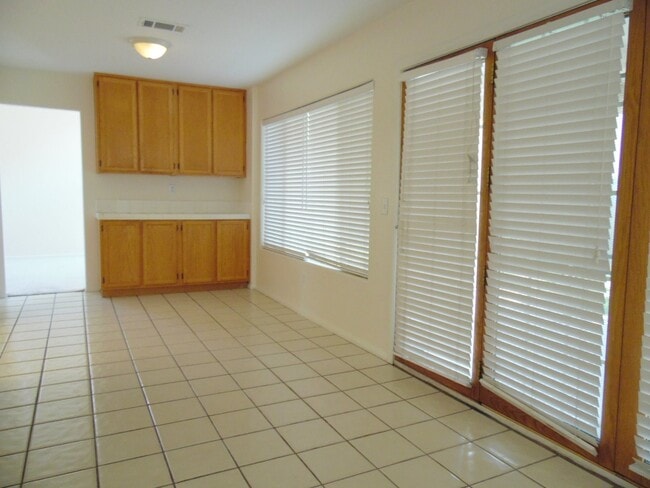 7637 Tortola Bay Ln