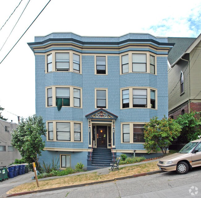 Photo - Corona Apartments
